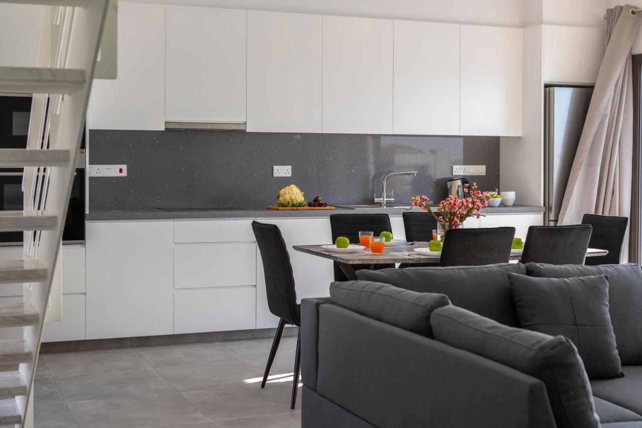 Villa Andre, walking distance to Coral Bay Peyia Esterno foto