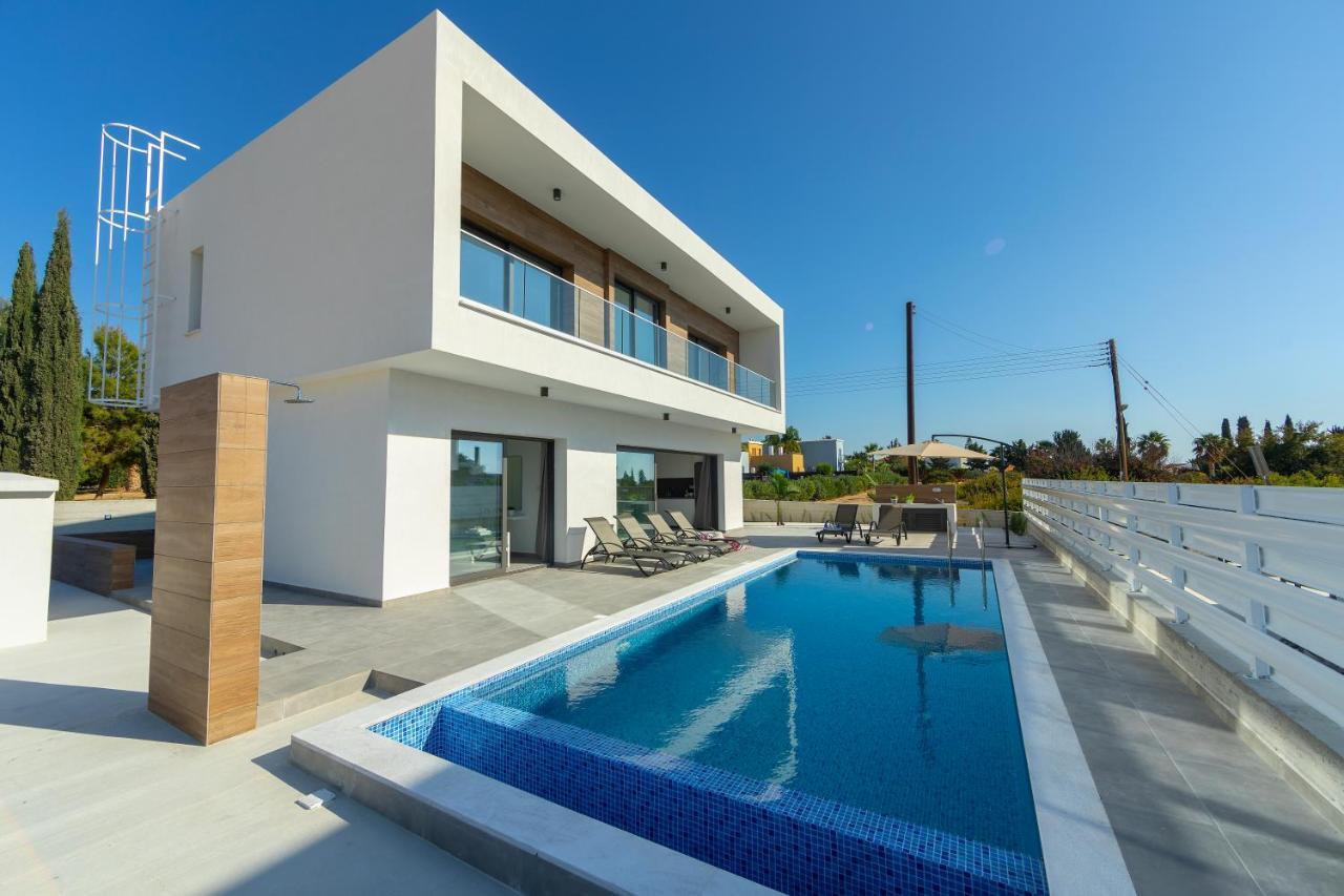 Villa Andre, walking distance to Coral Bay Peyia Esterno foto