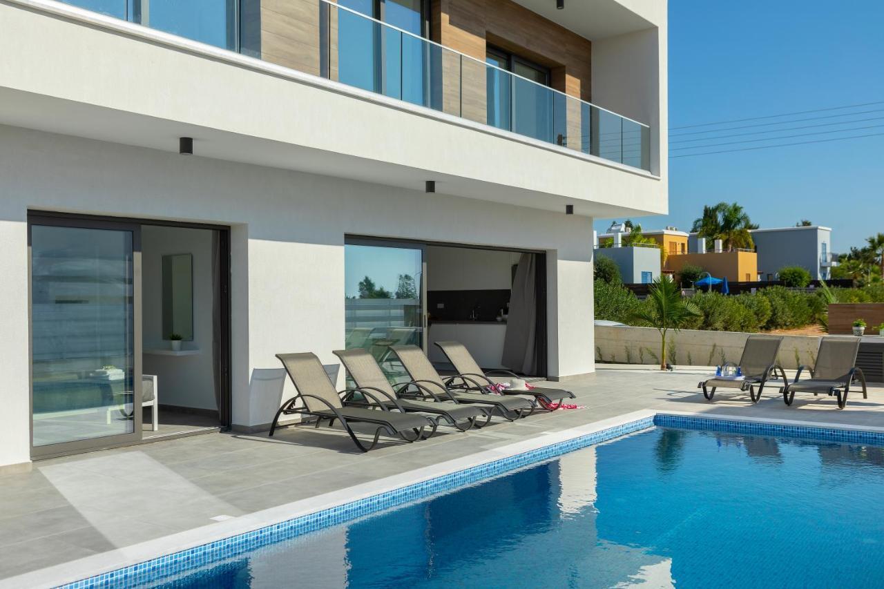 Villa Andre, walking distance to Coral Bay Peyia Esterno foto